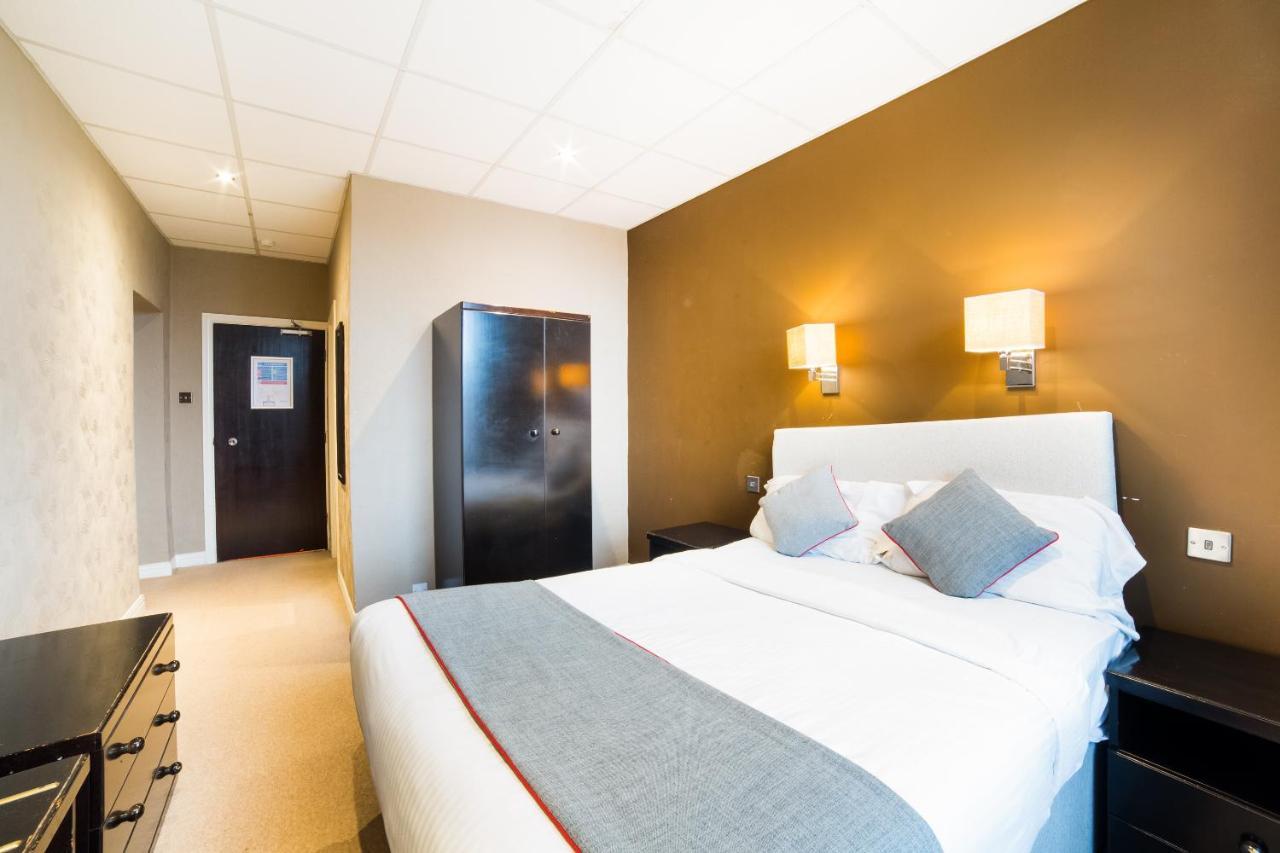 Oyo Hotel Majestic Barrow-in-Furness Esterno foto