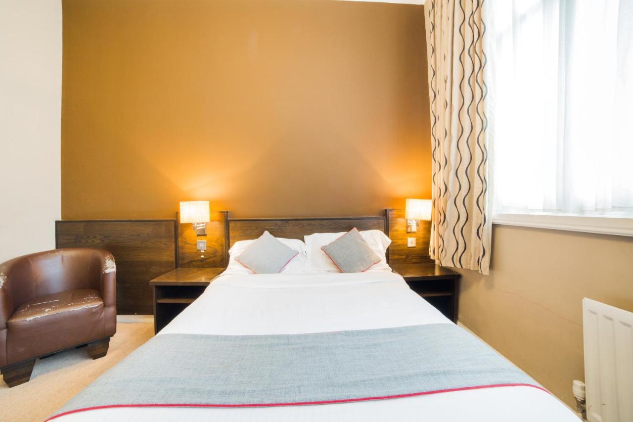 Oyo Hotel Majestic Barrow-in-Furness Esterno foto