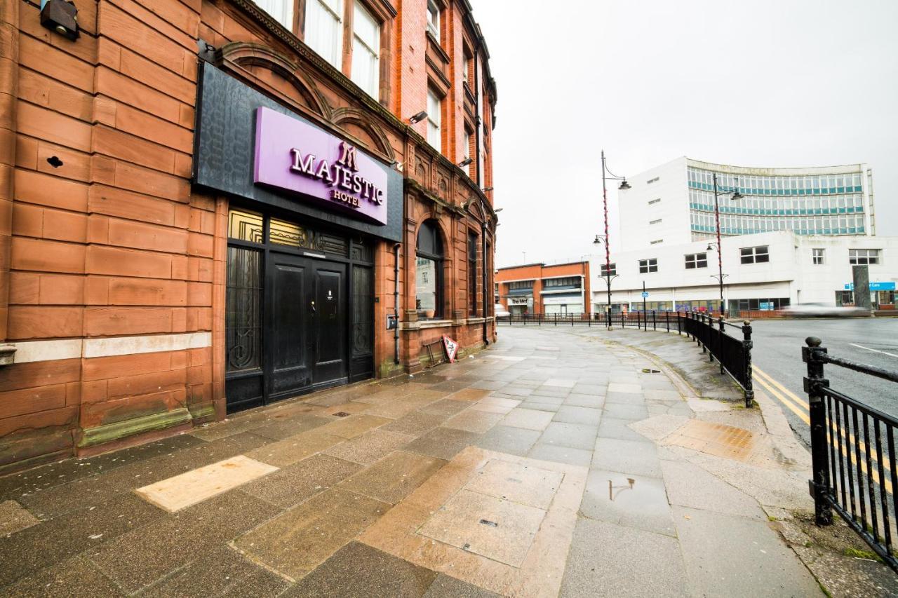 Oyo Hotel Majestic Barrow-in-Furness Esterno foto