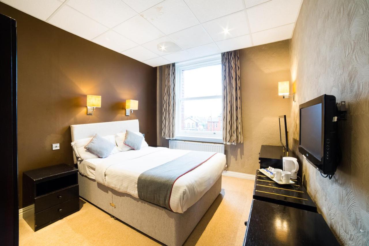 Oyo Hotel Majestic Barrow-in-Furness Esterno foto