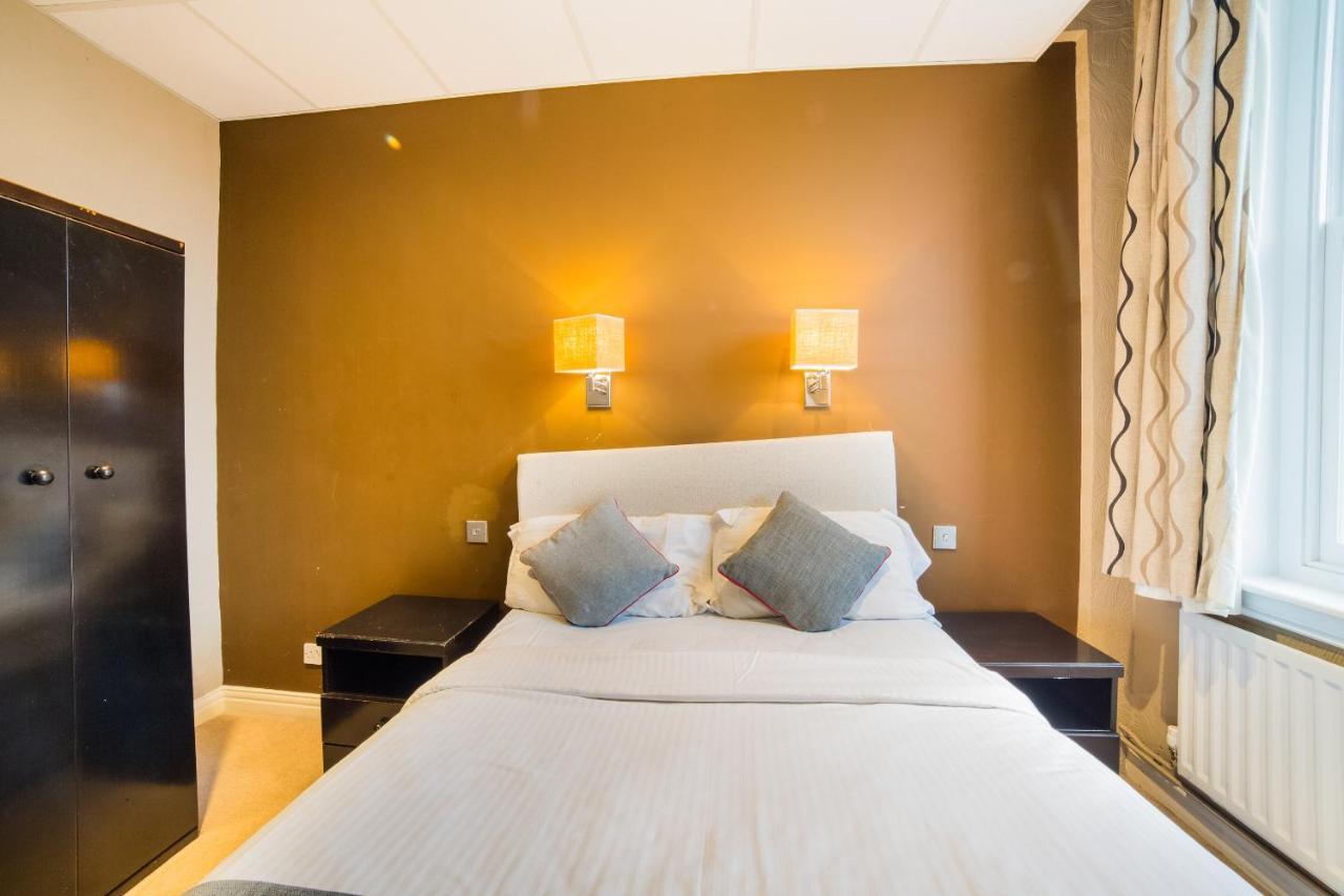 Oyo Hotel Majestic Barrow-in-Furness Esterno foto