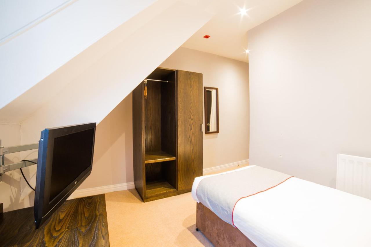 Oyo Hotel Majestic Barrow-in-Furness Esterno foto