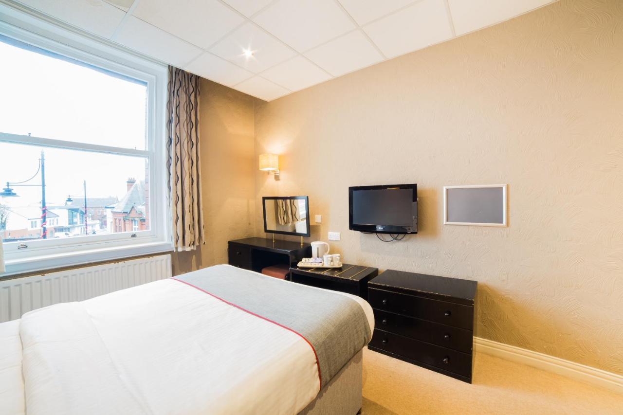 Oyo Hotel Majestic Barrow-in-Furness Esterno foto