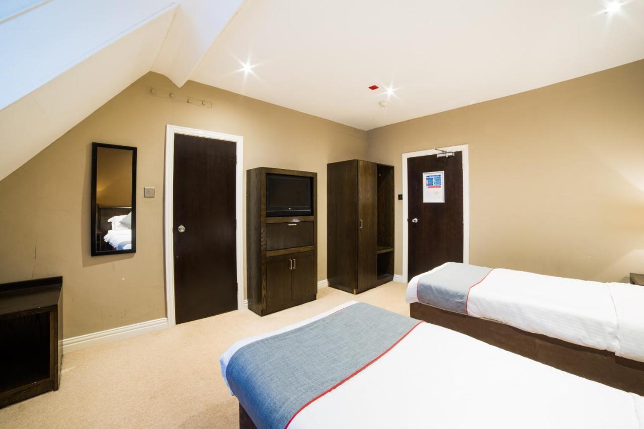 Oyo Hotel Majestic Barrow-in-Furness Esterno foto