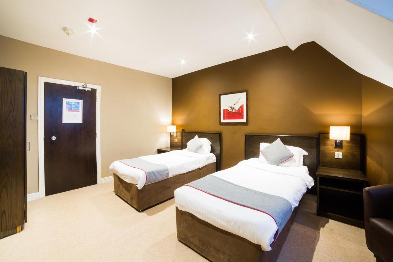 Oyo Hotel Majestic Barrow-in-Furness Esterno foto