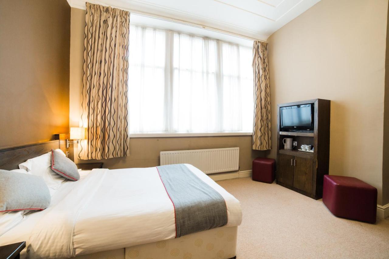 Oyo Hotel Majestic Barrow-in-Furness Esterno foto