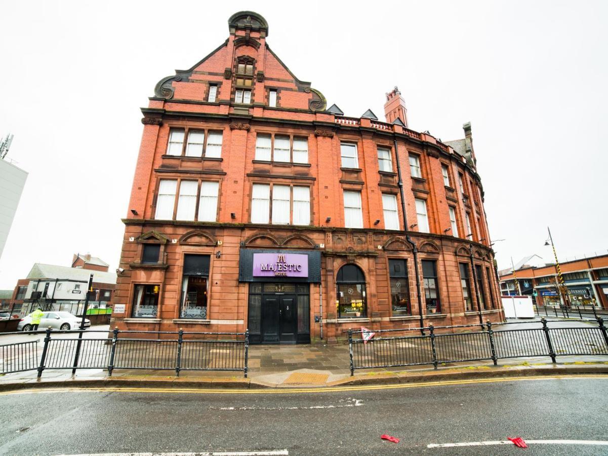 Oyo Hotel Majestic Barrow-in-Furness Esterno foto