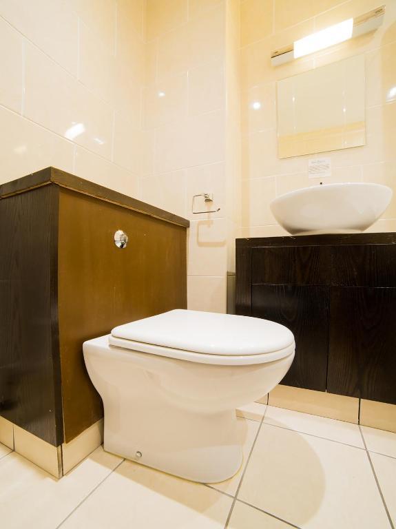 Oyo Hotel Majestic Barrow-in-Furness Esterno foto