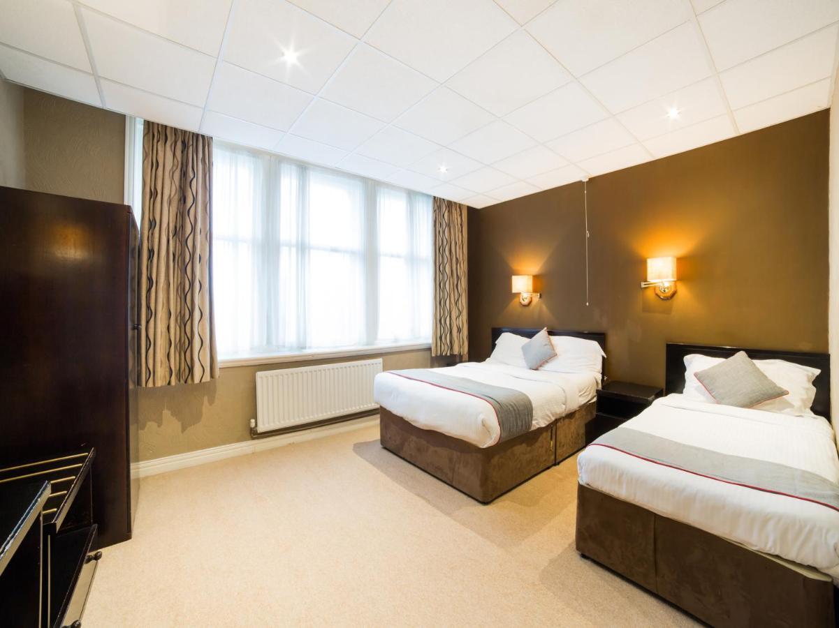 Oyo Hotel Majestic Barrow-in-Furness Esterno foto